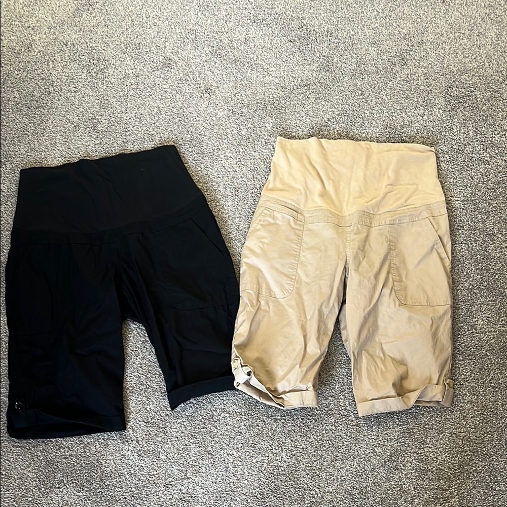 Three Seasons Maternity Black / Khaki Capri Size Medium